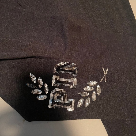 4 pair of pink leggings size small
All in great condition - Picture 4 of 5